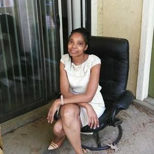 Meet your Posher, Denise